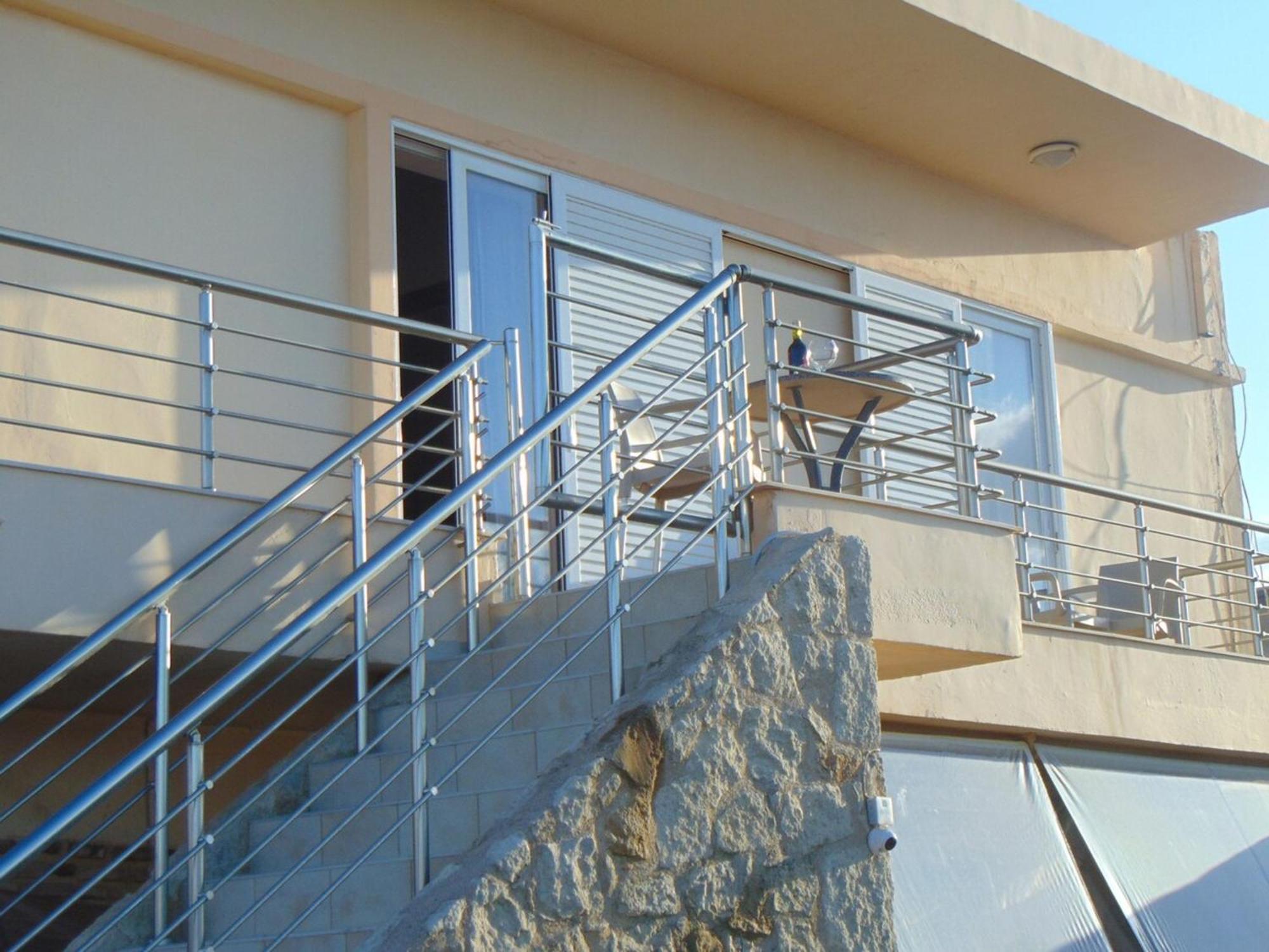 Comfy Beachfront Litinas Casa With Seaview Appartement *